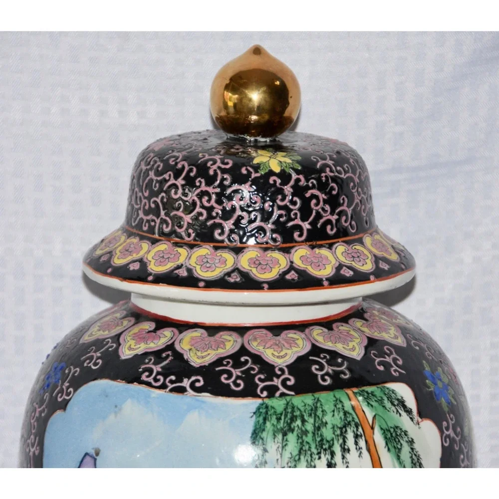 Japanese Decor Royal Satsuma Hand Painted Ginger Temple Jar Vase